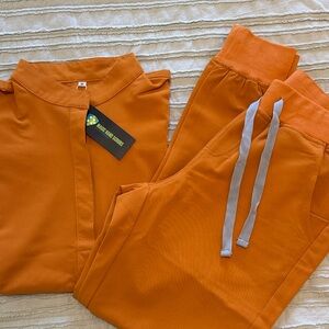 Magic hands scrubs size M